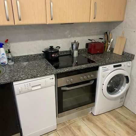 Apartamento Completo Para 8 Personas A 5 Minutos Del Aeropuerto E Ifema Apartment Madrid Luaran gambar